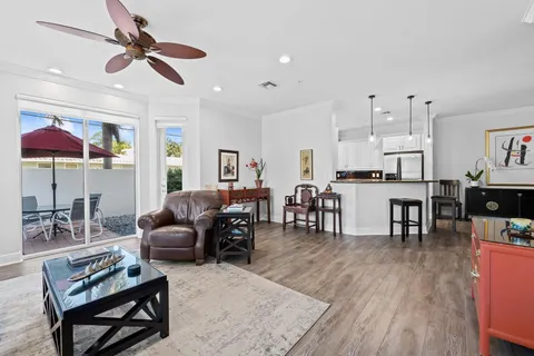 $959,000 | 844 North Victoria Park Road, Fort Lauderdale, FL 33304