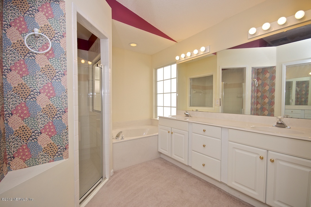 818 Tournament Road Ponte Vedra Beach, FL 32082 - Photo 9 of 20 Master bath