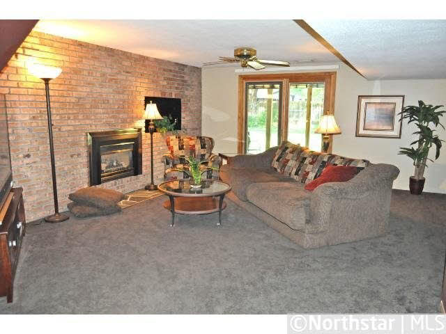5930 Kenneth Way Golden Valley, MN 55422 - Photo 5 of 16 Gallery Image 5