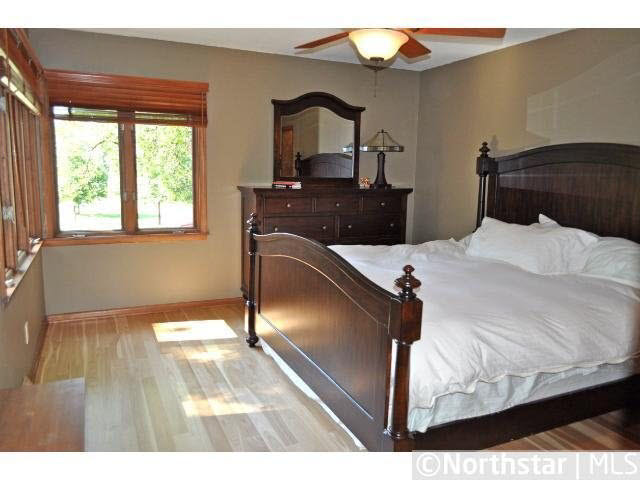 5930 Kenneth Way Golden Valley, MN 55422 - Photo 8 of 16 Gallery Image 8