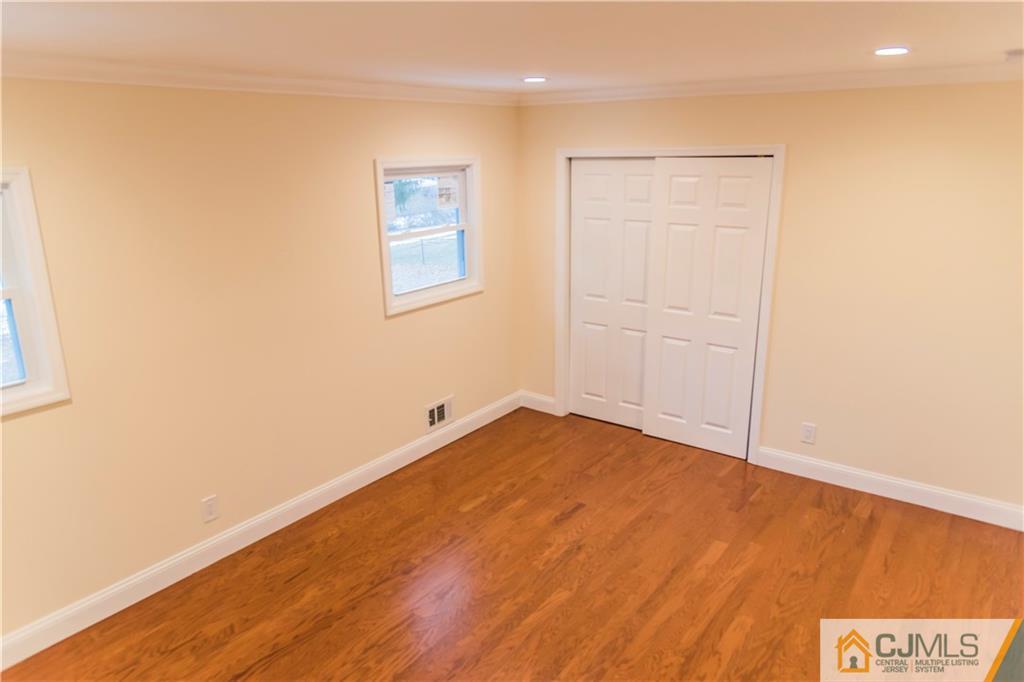 44 Winton Road East Brunswick, NJ 08816 - Photo 16 of 25 Gallery Image 16