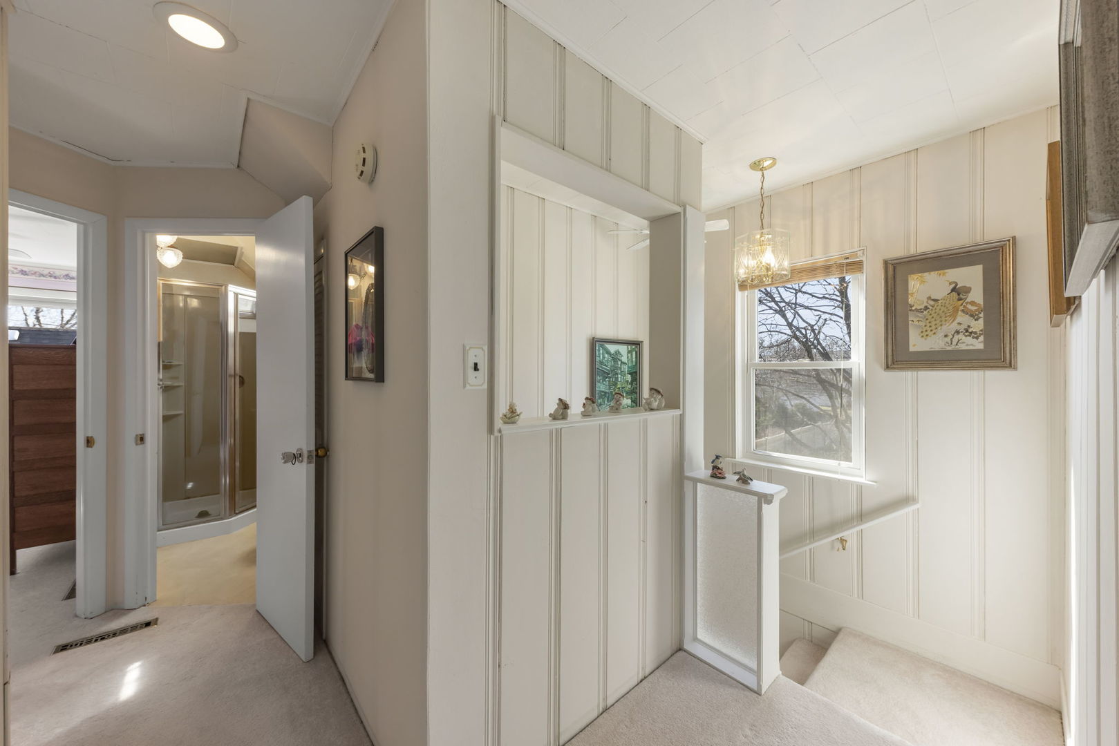 370 Oak Street Elmhurst, IL 60126 - Photo 13 of 35 a view of entryway with bathroom and glass door