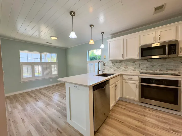 $399,999 | 113 Rockdale Lane, Goose Creek, SC 29445