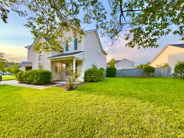 $399,999 | 113 Rockdale Lane, Goose Creek, SC 29445