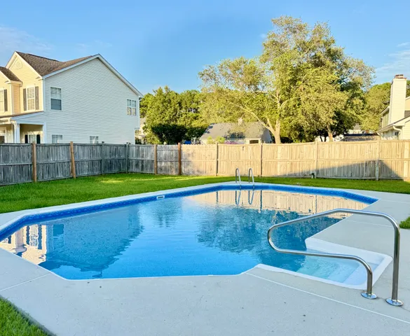 $399,999 | 113 Rockdale Lane, Goose Creek, SC 29445