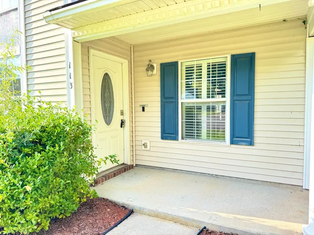 $399,999 | 113 Rockdale Lane, Goose Creek, SC 29445