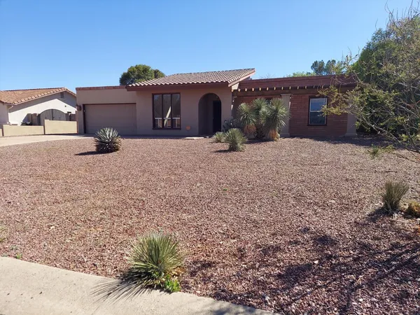 $1,825 | 2604 Inverrary Drive, Sierra Vista, AZ 85650