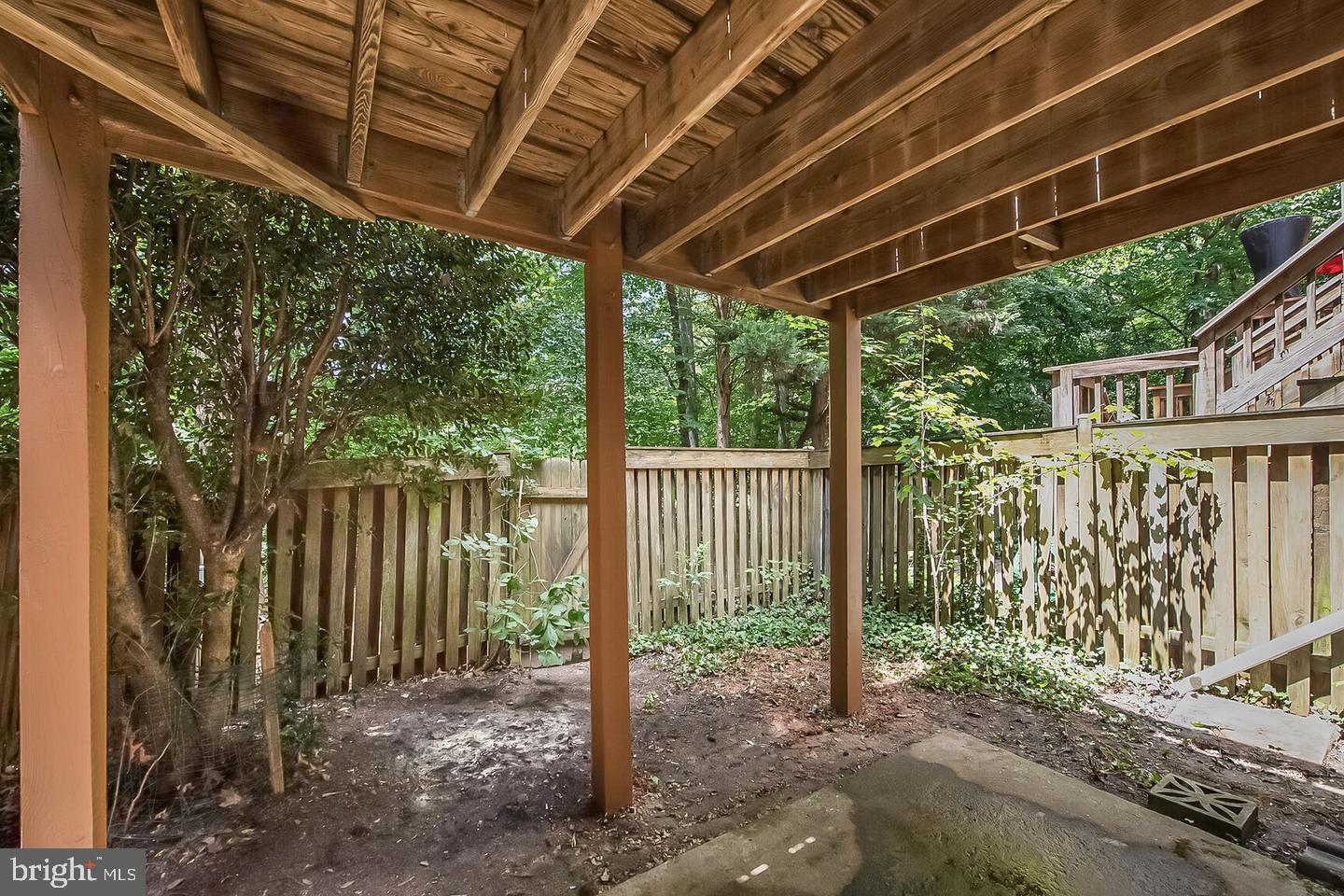 1657 Oak Spring Way Reston, VA 20190 - Photo 22 of 24 Gallery Image 22