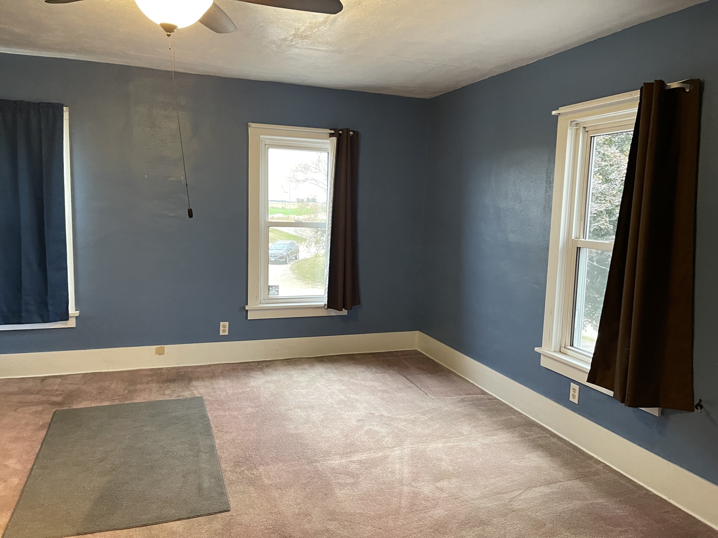 18221 Fairhaven Road Chadwick, IL 61014 - Photo 9 of 20 an empty room with windows