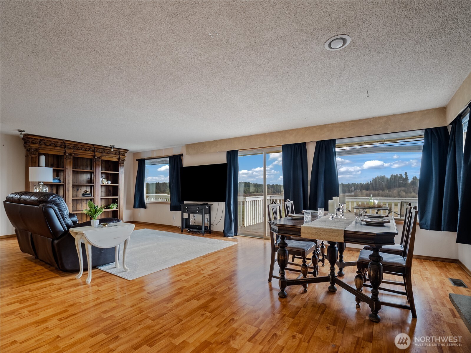 7693 Sidney Road Southwest Port Orchard, WA 98367 - Photo 10 of 40 Gallery Image 10