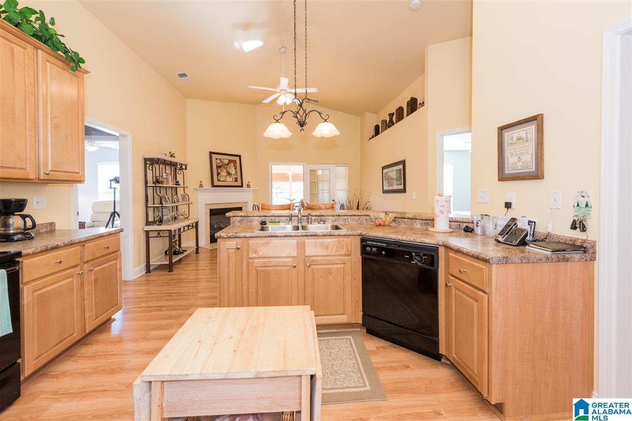 146 Ivy Trace Calera, AL 35040 - Photo 13 of 39