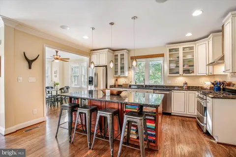 $1,750,000 | 10237 Parkwood Drive, Kensington, MD 20895