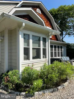 $1,750,000 | 10237 Parkwood Drive, Kensington, MD 20895