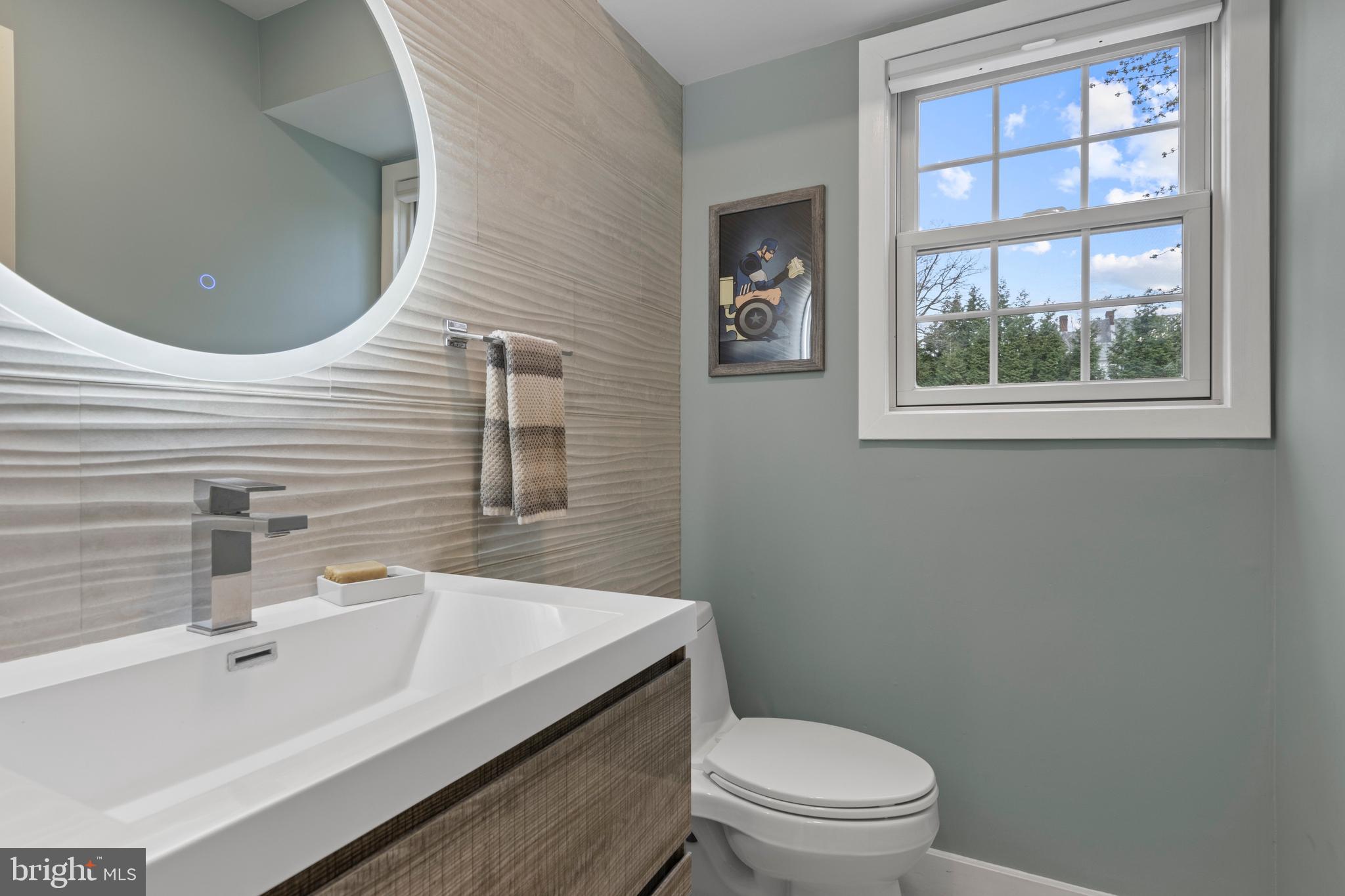 24 Llanberris Road Bala Cynwyd, PA 19004 - Photo 29 of 40 Half Bath