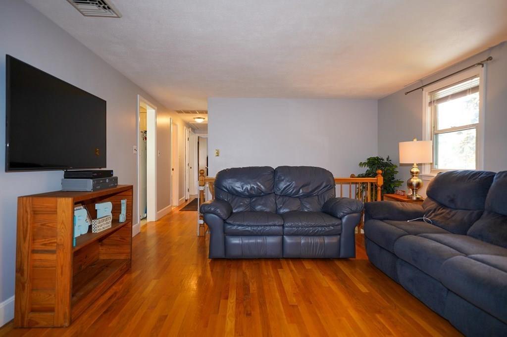 21 Ely Road Arlington, MA 02476 - Photo 4 of 26 Gallery Image 4