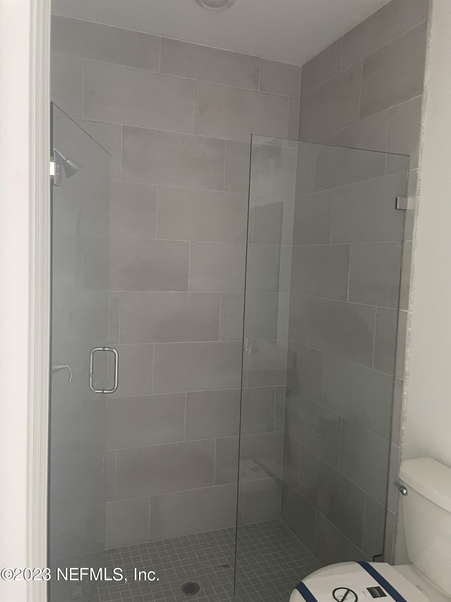 35 Hammer Circle St. Johns, FL 32259 - Photo 16 of 22 a bathroom with a shower toilet