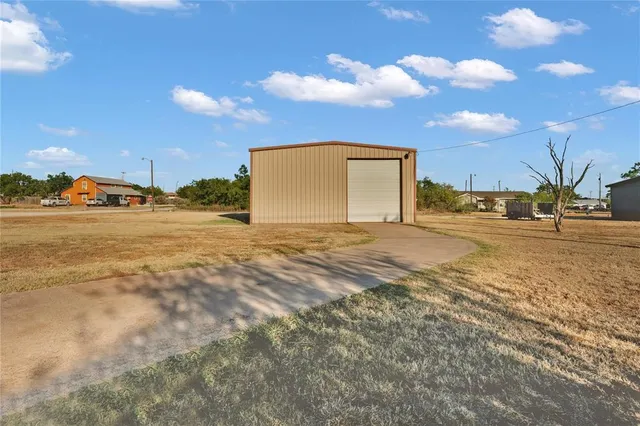 $75,000 | 2002 Avenue L, Anson, TX 79501