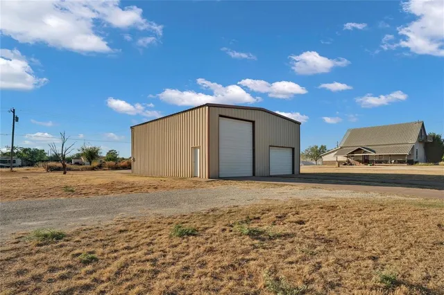 $75,000 | 2002 Avenue L, Anson, TX 79501