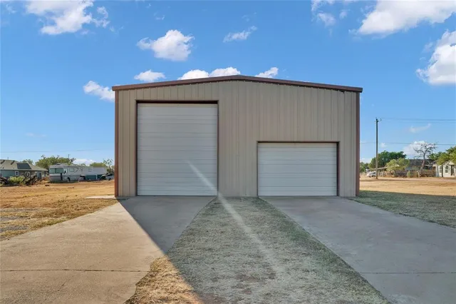 $75,000 | 2002 Avenue L, Anson, TX 79501