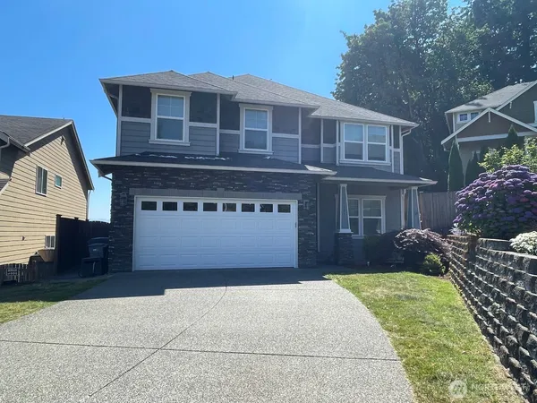$4,400 | 11327 58th Avenue Southeast, Everett, WA 98208