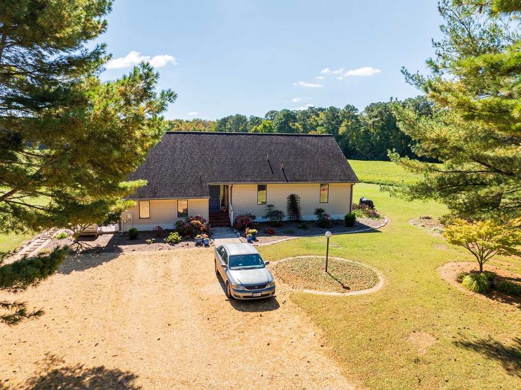 8402 Seaside Road Nassawadox, VA 23413 - Photo 9 of 29