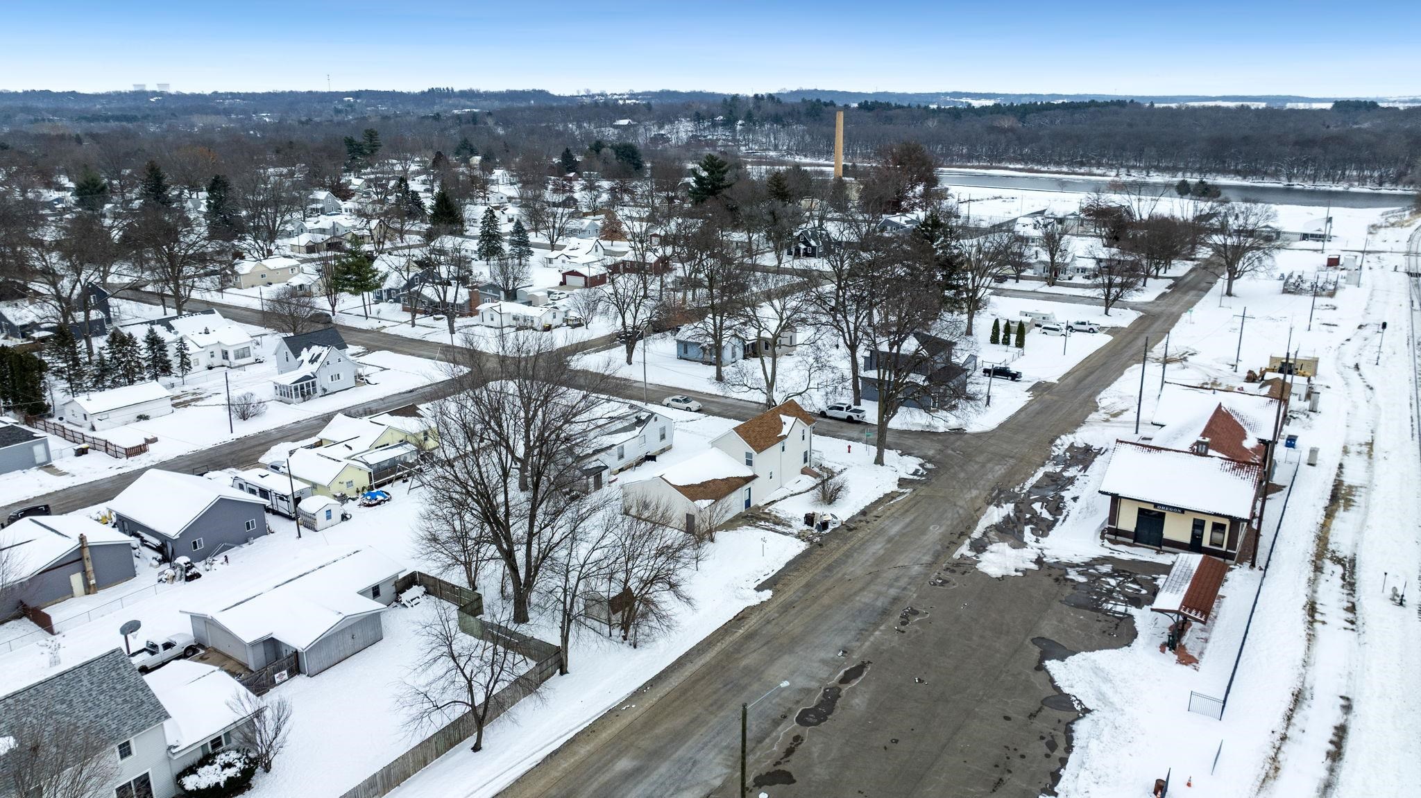 1104 South 4th Street Oregon, IL 61061 - Photo 33 of 36 a view of a city