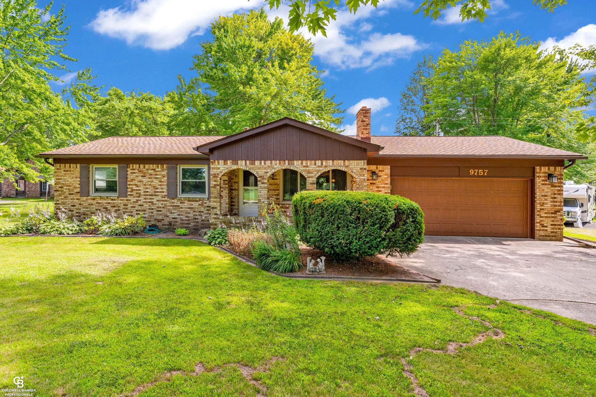 9757 Bartel Road Columbus, MI 48063 - Photo 1 of 43