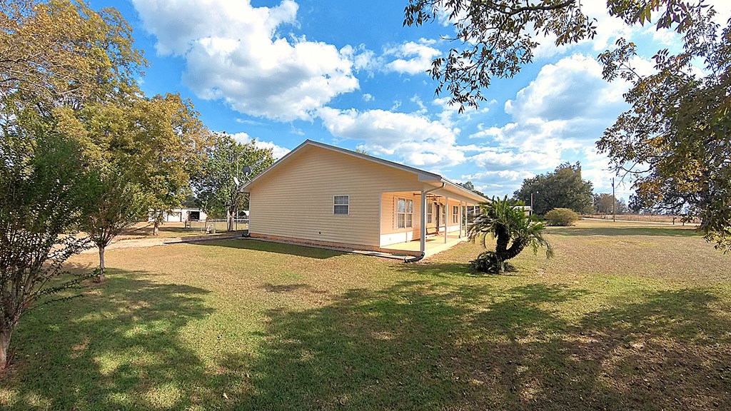1235 Clayton Road Ashford, AL 36312 - Photo 4 of 37