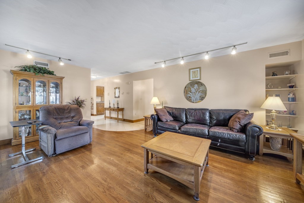 2 Concord Road Stoneham, MA 02180 - Photo 10 of 42 Gallery Image 10