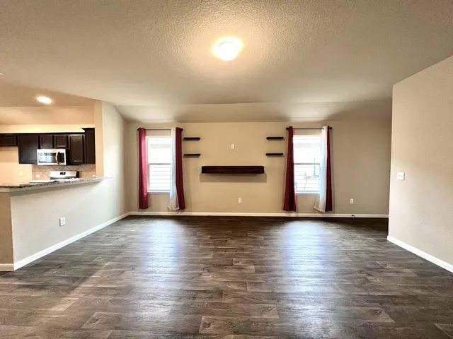 $1,725 | 3208 Tilmon Ln., Austin, TX 78725