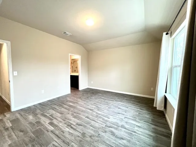 $1,725 | 3208 Tilmon Ln., Austin, TX 78725