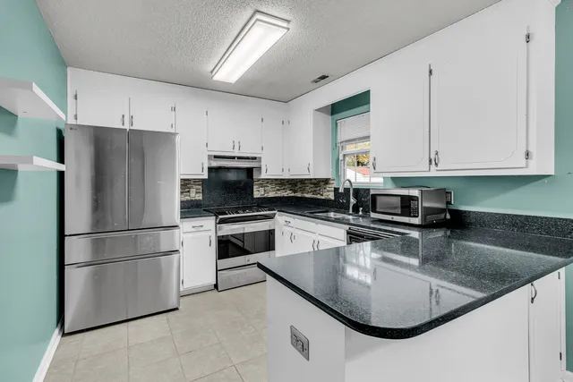 $345,000 | 102 Outrigger Court, Summerville, SC 29485