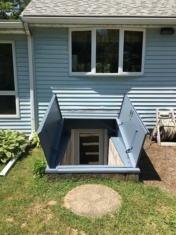 61 Wilson Road Belchertown, MA 01007 - Photo 8 of 29
