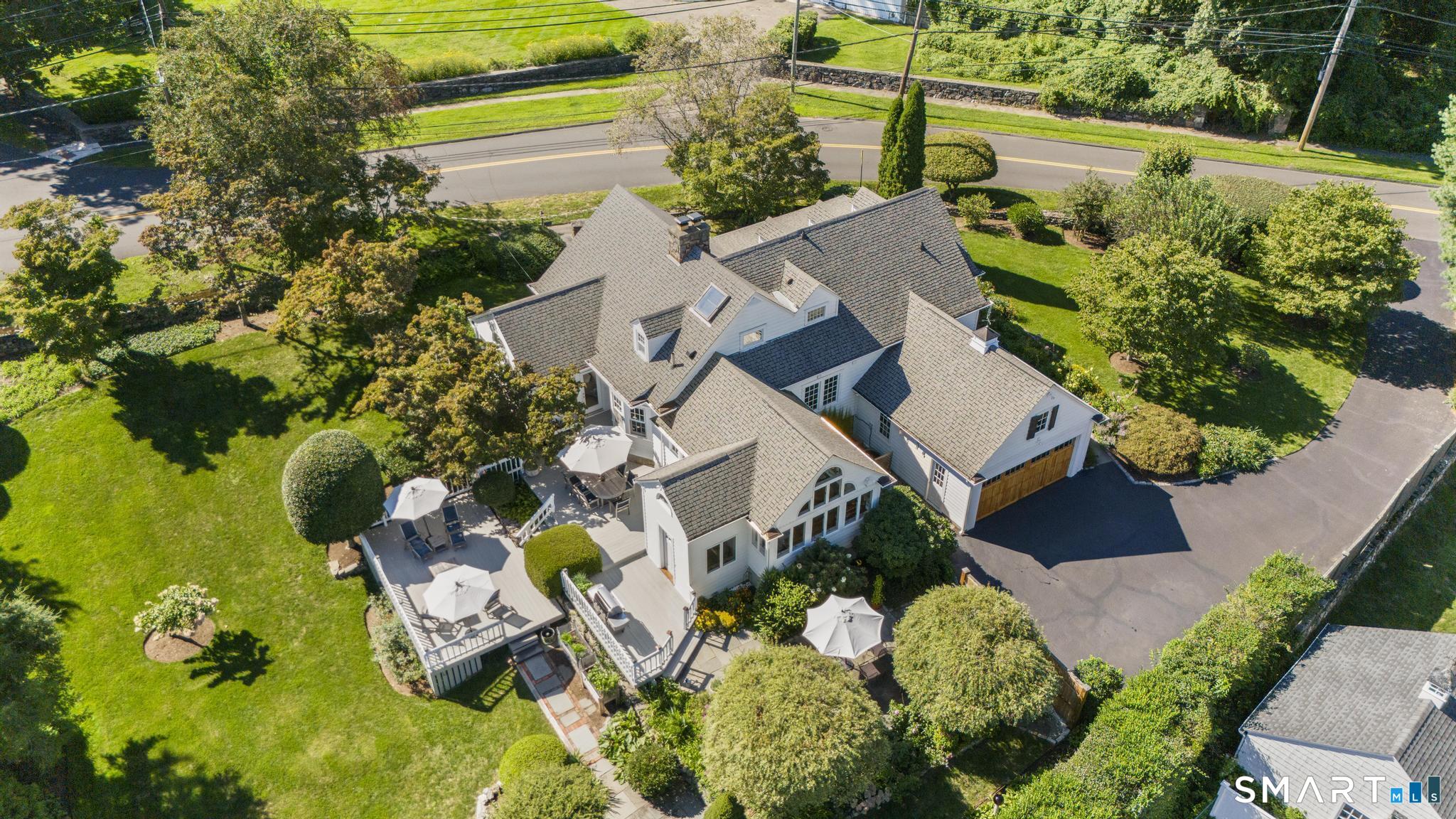 394 Wakeman Road Fairfield, CT 06824 - Photo 35 of 40 Gallery Image 35