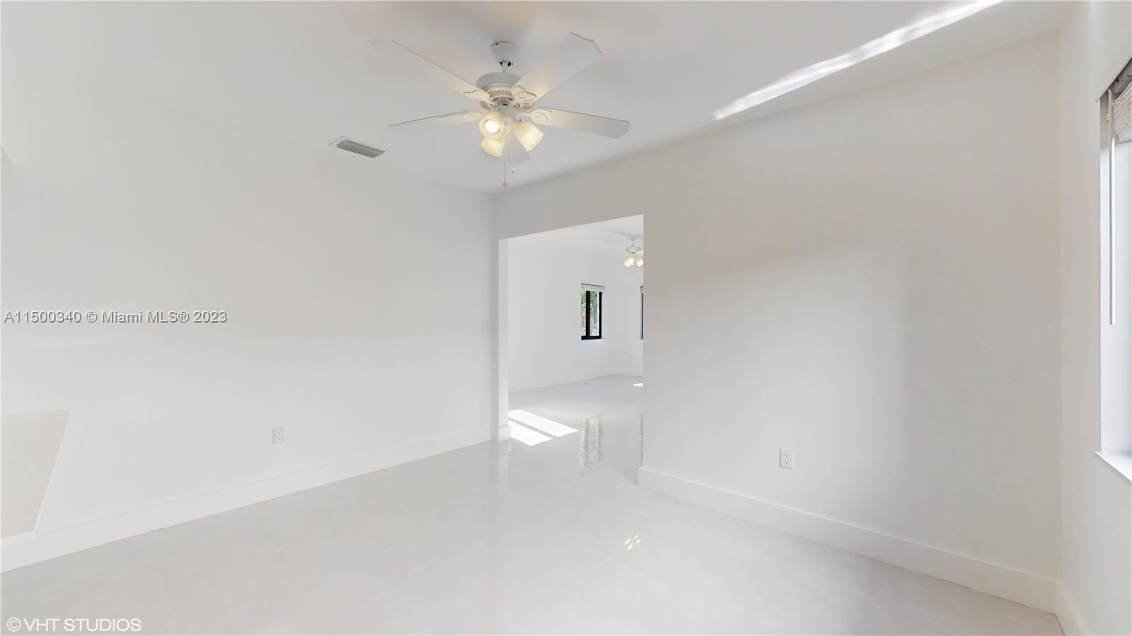 325 Southwest 30th Road, Unit L Miami, FL 33129 - Photo 15 of 25 a view of an empty room