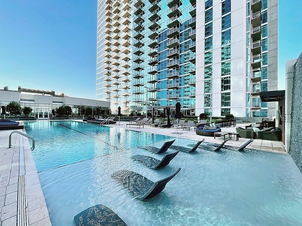 5925 Almeda Road, Unit 12113 Houston, TX 77004 - Photo 28 of 32 Party Area