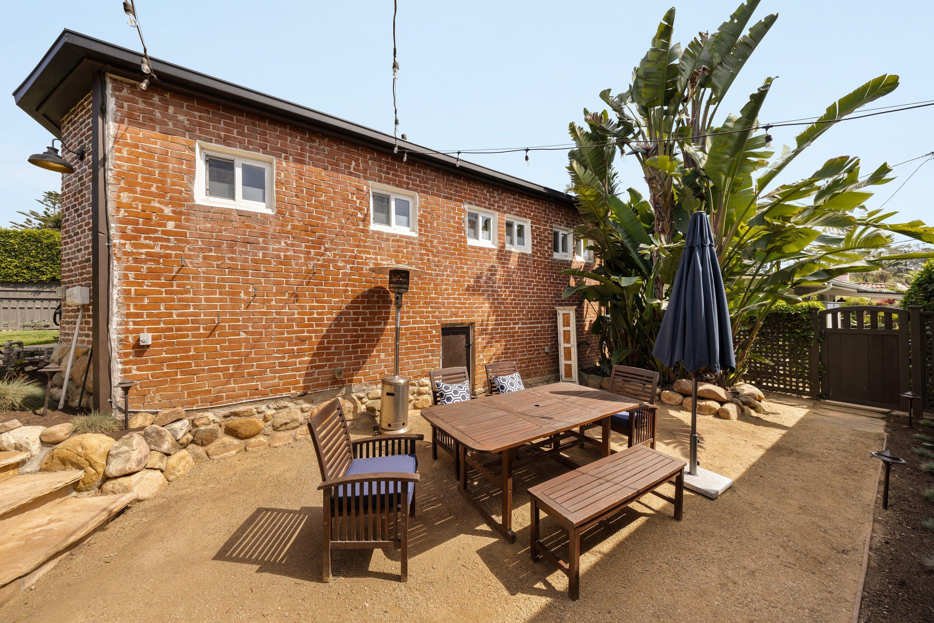 1315 Virginia Road Montecito, CA 93108 - Photo 13 of 44 Side yard entertaining area