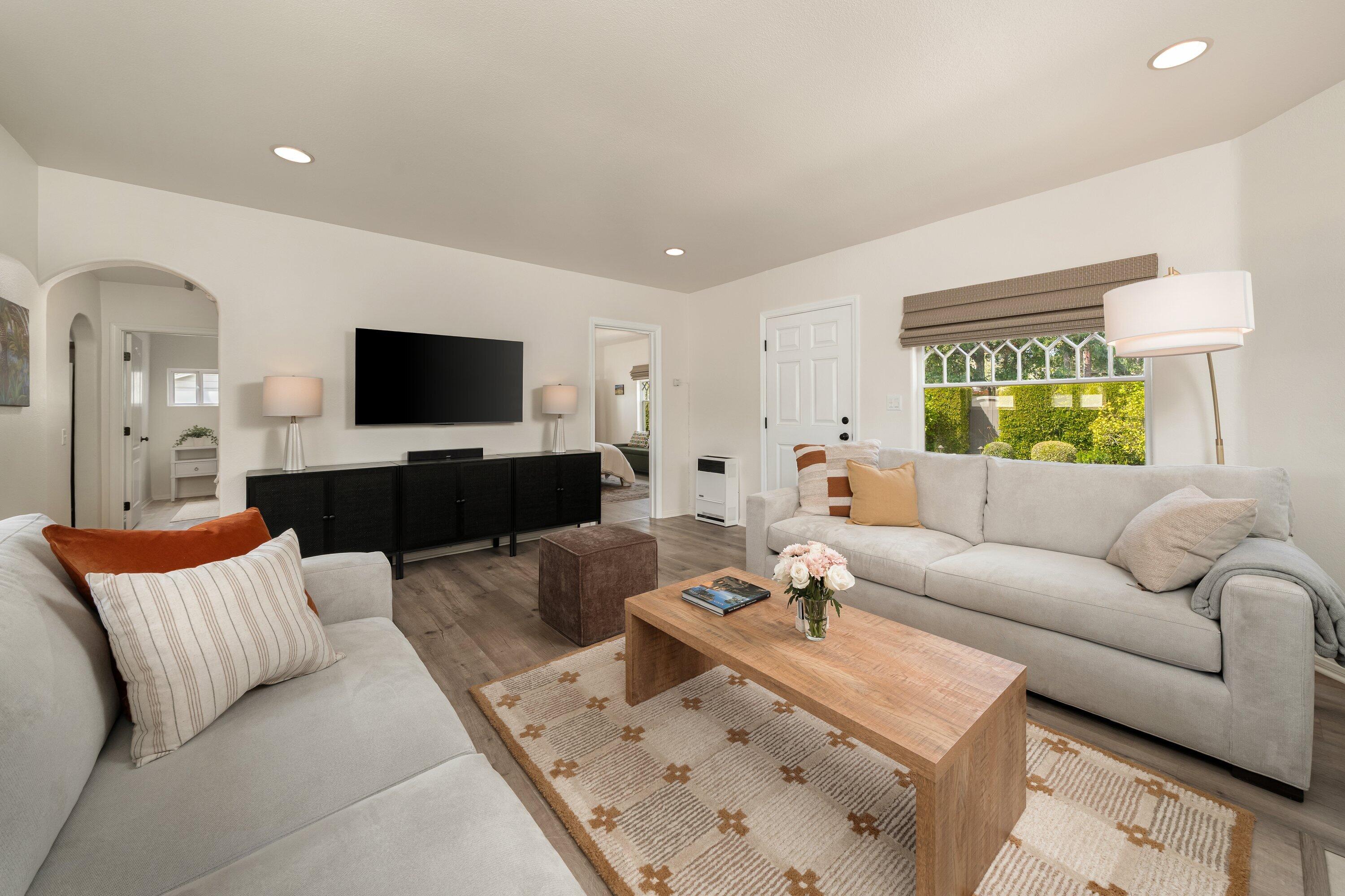 1315 Virginia Road Montecito, CA 93108 - Photo 5 of 44 Living Room