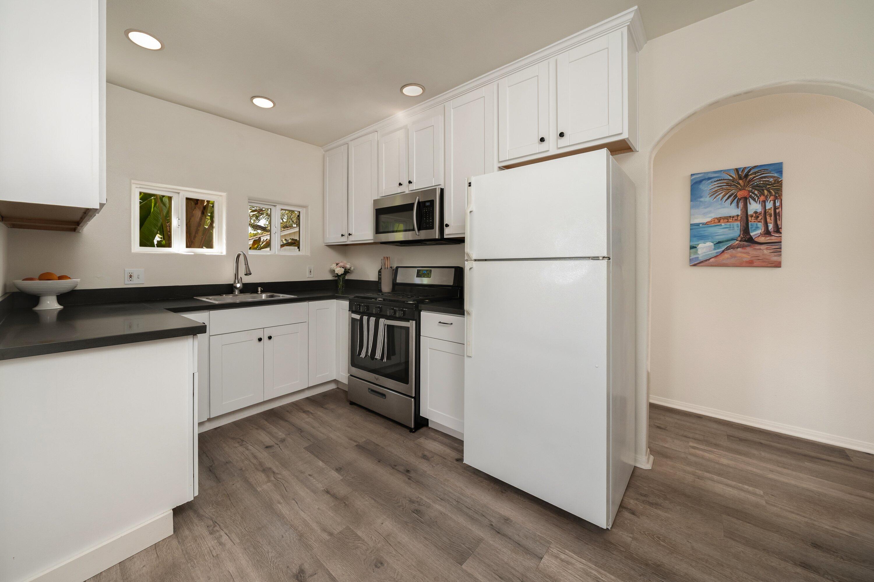 1315 Virginia Road Montecito, CA 93108 - Photo 10 of 44 Kitchen