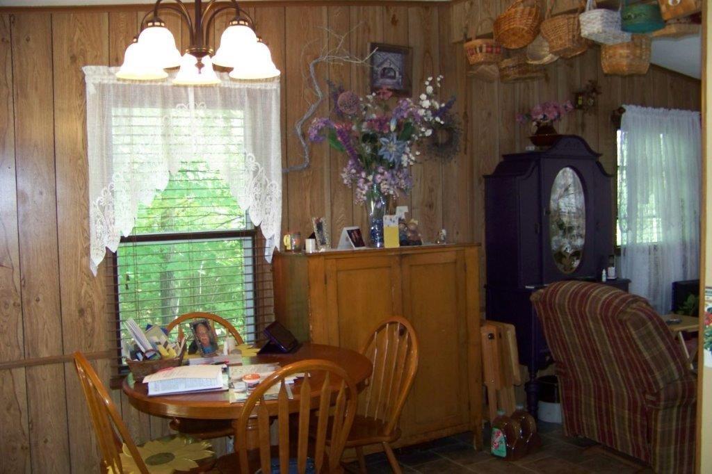 393 Sanborn Road West Newfield, ME 04095 - Photo 19 of 24 Dining area