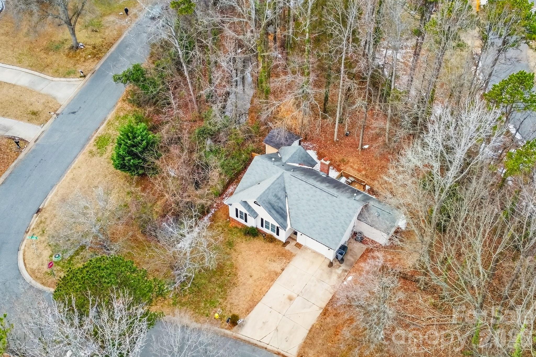 7026 Streamside Drive Charlotte, NC 28212 - Photo 6 of 44