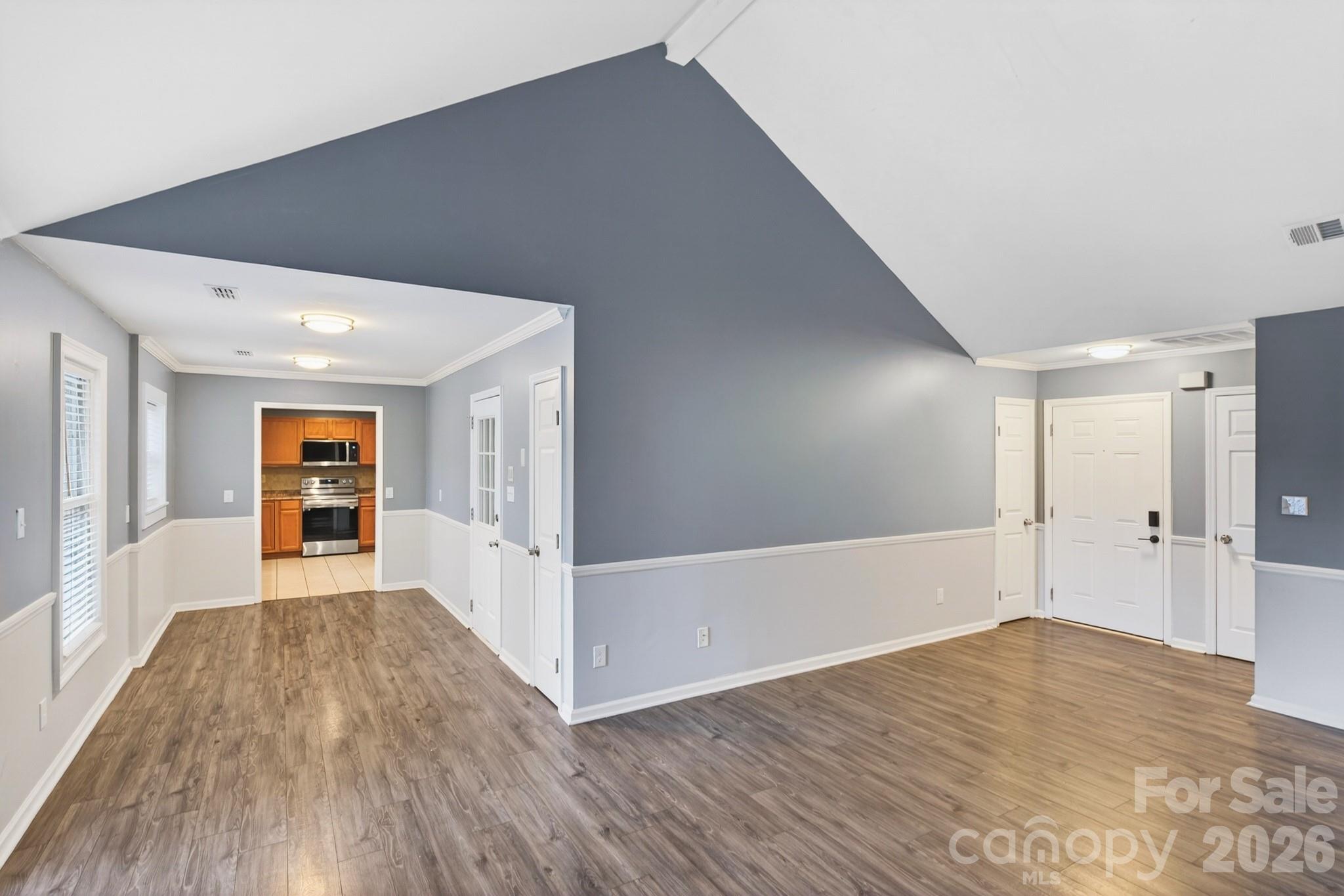 7026 Streamside Drive Charlotte, NC 28212 - Photo 9 of 44