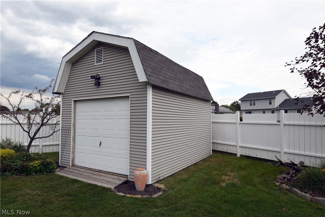 1331 Raspberry Lane Mineral Ridge, OH 44440 - Photo 29 of 30