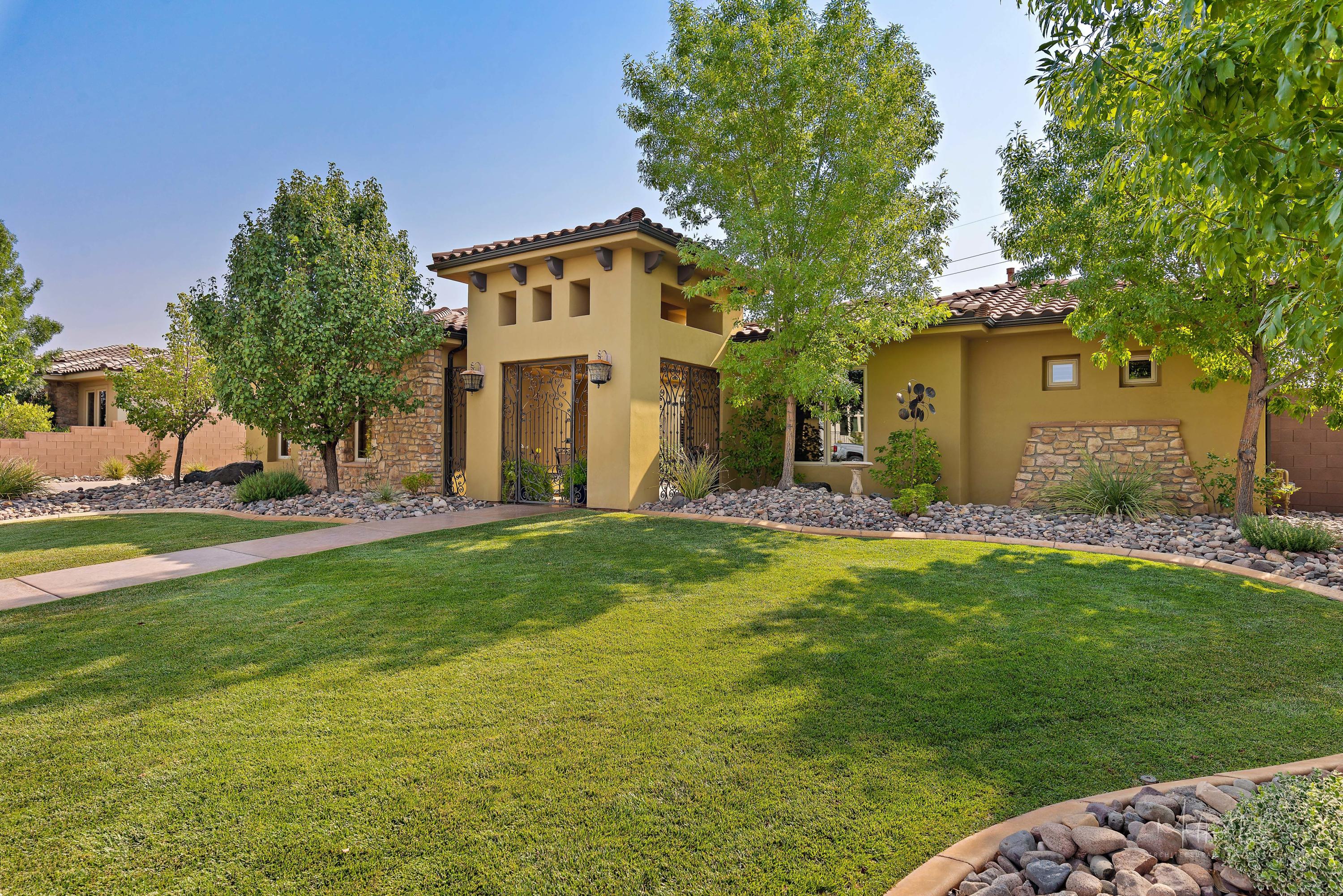 623 South Alienta Drive St. George, UT 84770 - Photo 1 of 1 FRONT VIEW