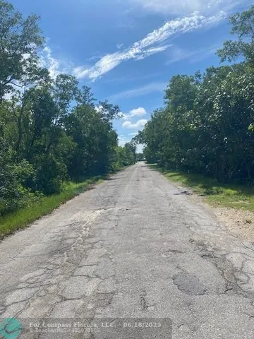 $40,000 | 78 Otter Avenue, Everglades City, FL 34139