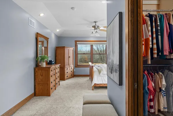 $975,000 | 32126 Hornsby Street Northeast, North Branch, MN 55056
