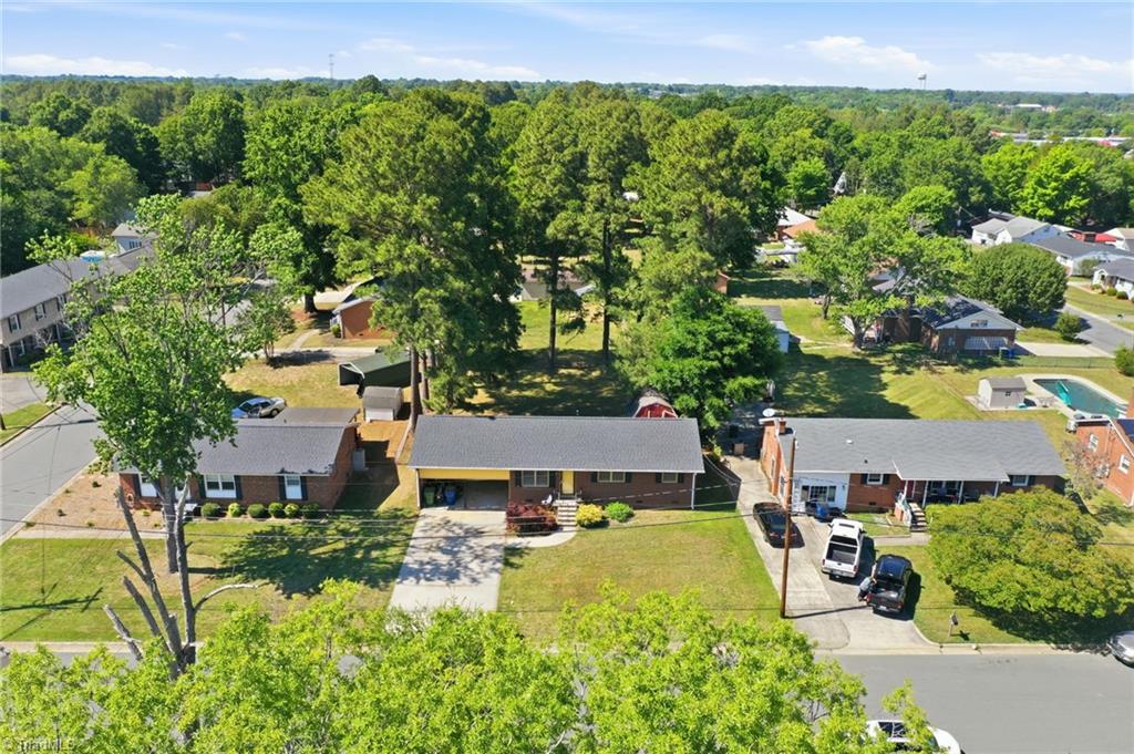 145 Webster Road Graham, NC 27253 - Photo 5 of 32