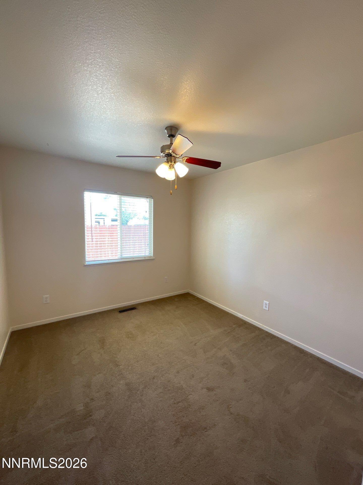 17825 Fairfax Court Reno, NV 89508 - Photo 12 of 21 27-May 15 2026 11_15am-5KpD