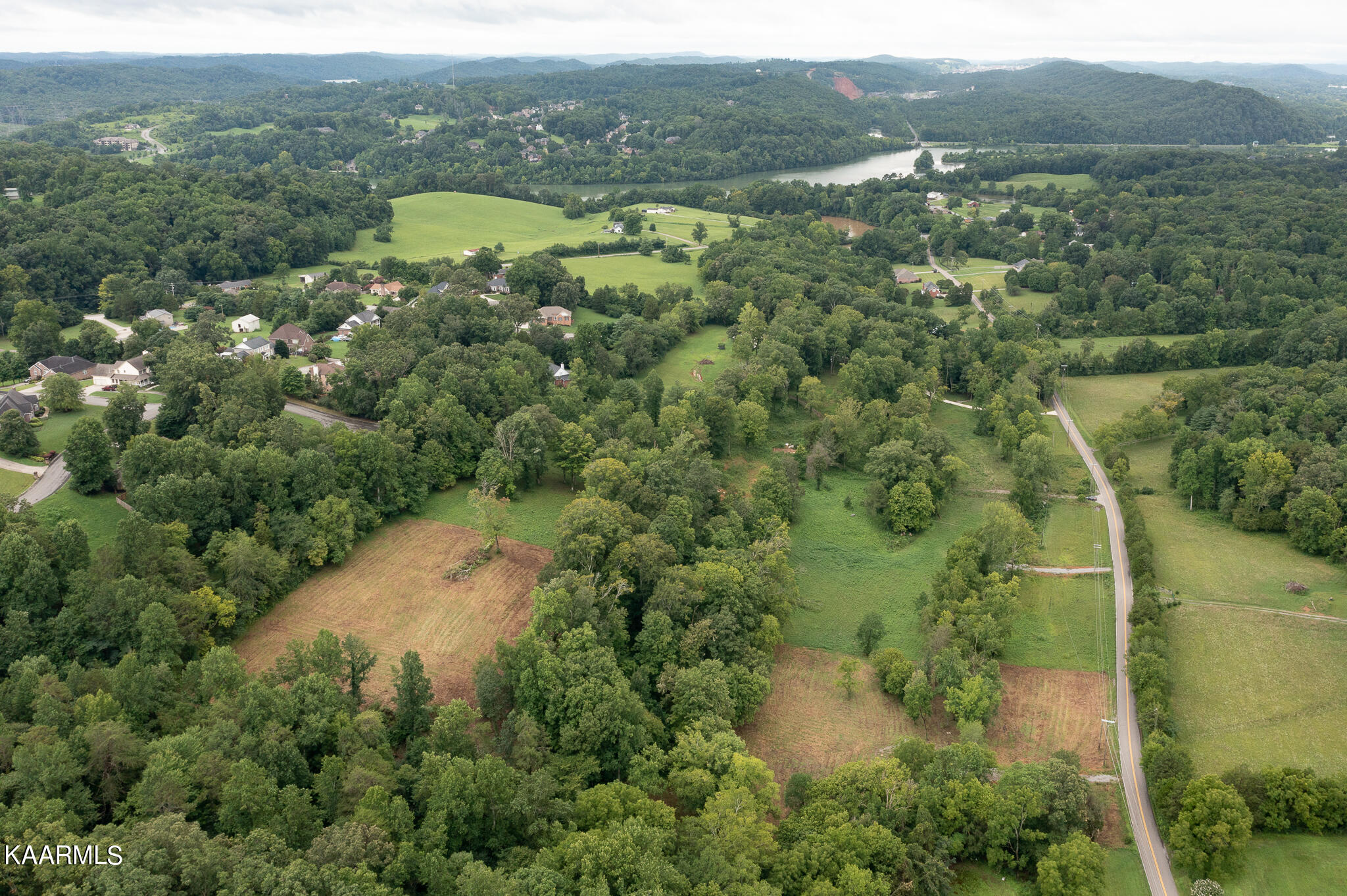 West Wolf Valley Road Clinton, TN 37716 - Photo 6 of 10 untitled-6