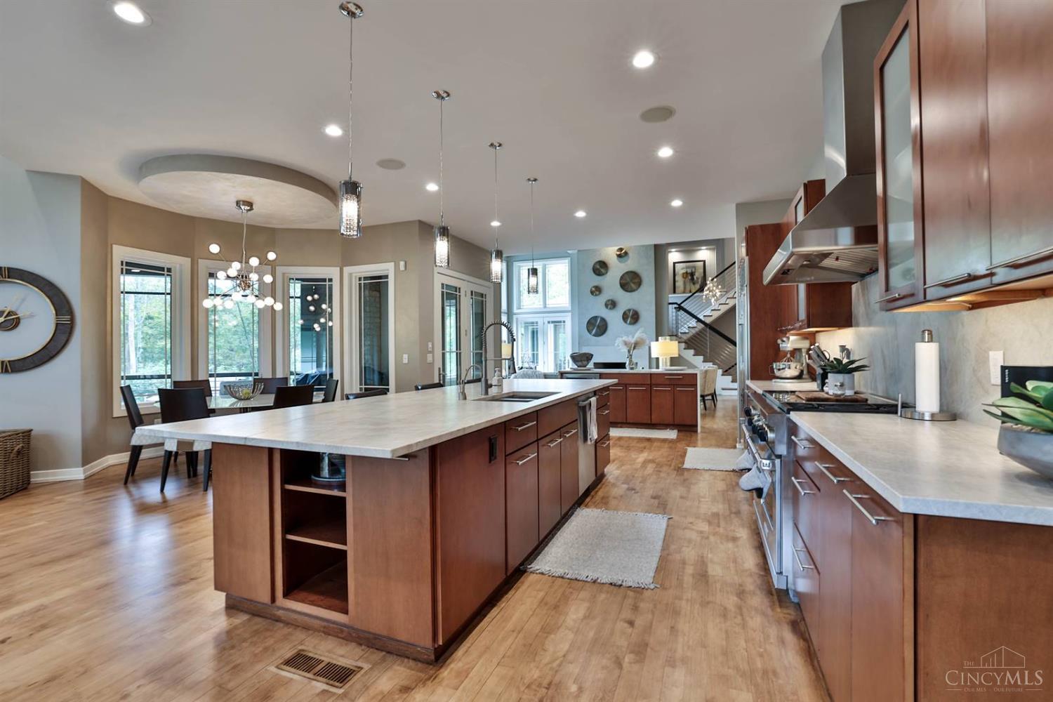 8705 Kugler Mill Road Cincinnati, OH 45243 - Photo 17 of 96 Gallery Image 17
